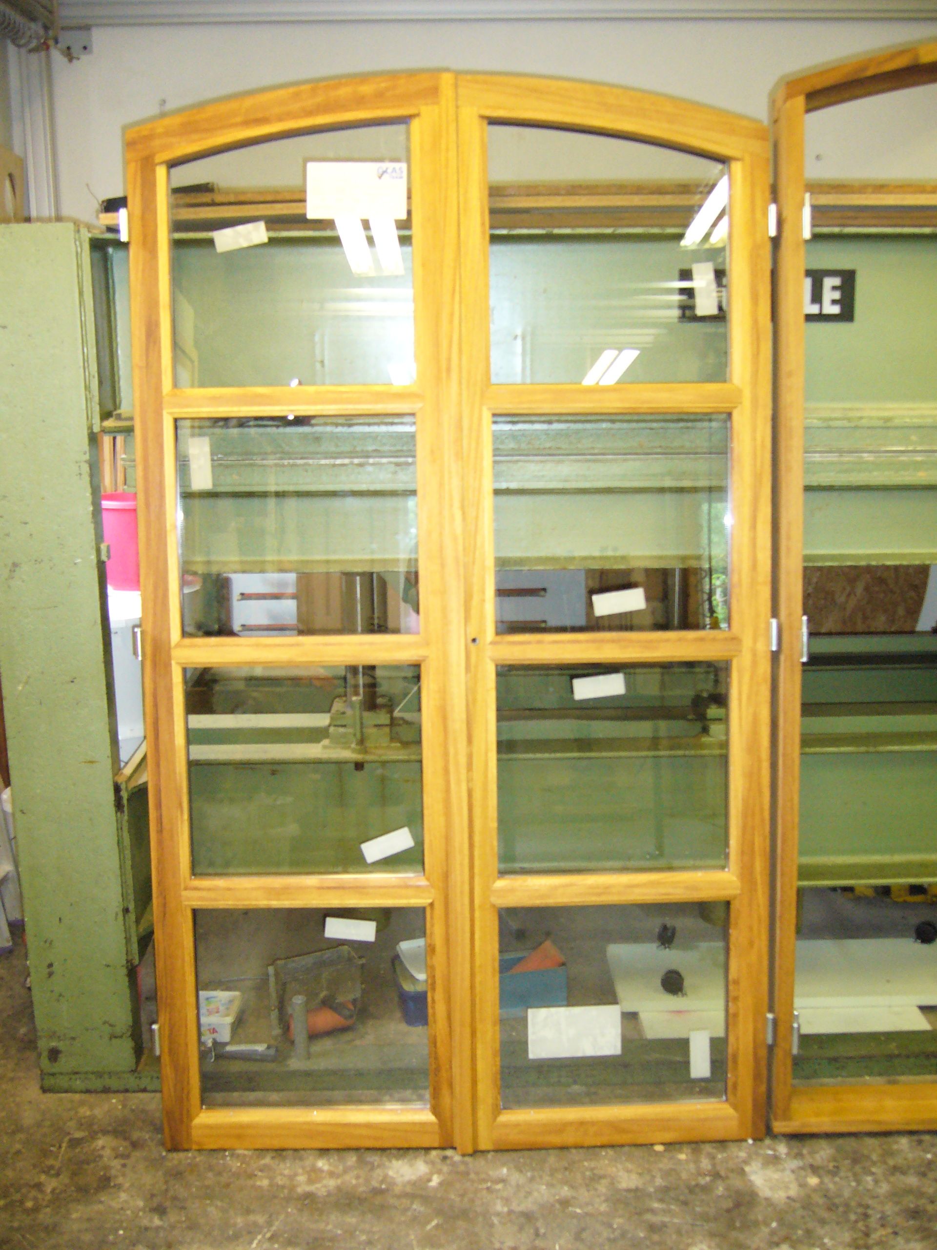 Ytterdörrar - T Nilsson Snickeri